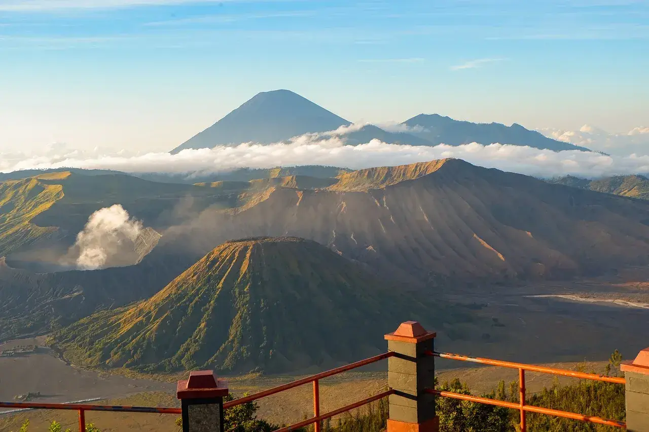 Aurora Java Bali private luxury travel experience
